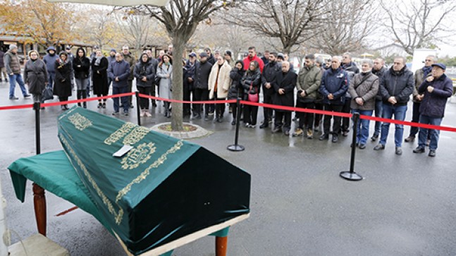 TJK Asli Üyesi Turhan Türeray son yolculuğuna uğurlandı