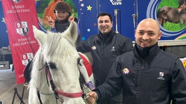 Pony Club Çanakkale’de çocuklarla buluştu