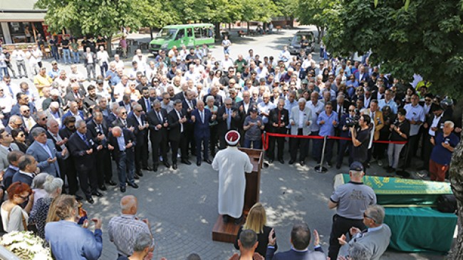 Sadettin Atığ için Veliefendi Hipodromunda tören düzenlendi